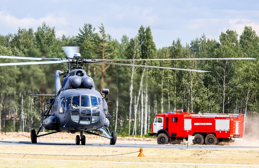 На шоу "Авиамикс" упал боевой вертолет Ми-28Н 18 фото