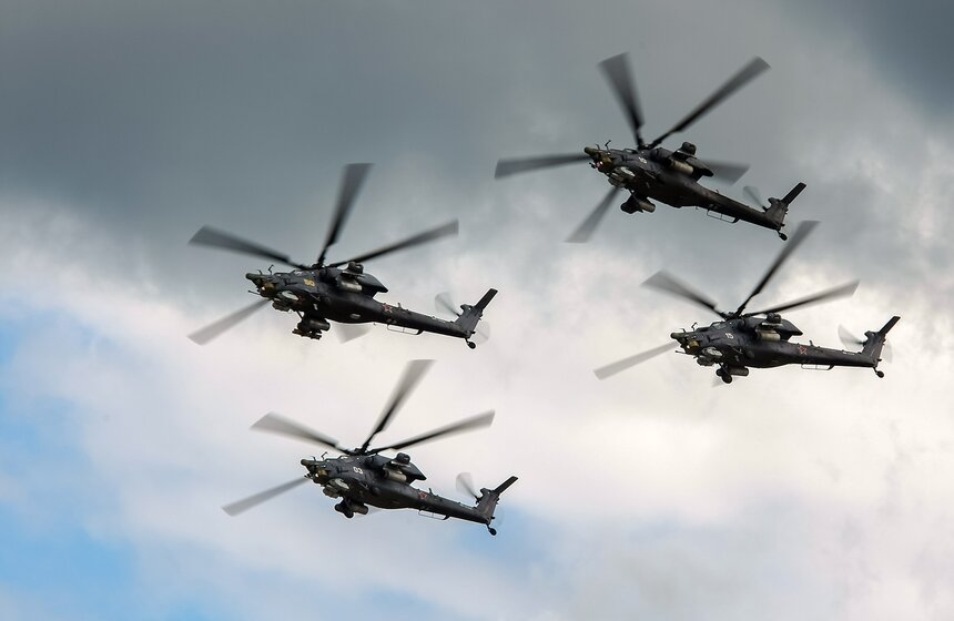 На шоу "Авиамикс" упал боевой вертолет Ми-28Н 1 фото