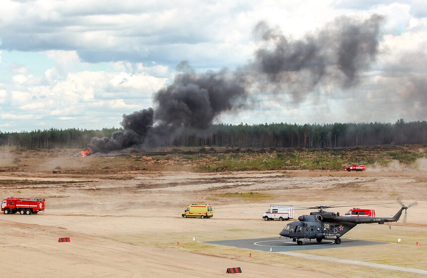 На шоу "Авиамикс" упал боевой вертолет Ми-28Н 6 фото