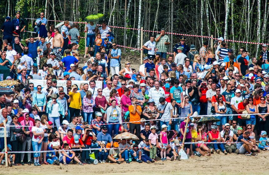 Показательные выступления военных летчиков на полигоне Дубровичи 2 фото