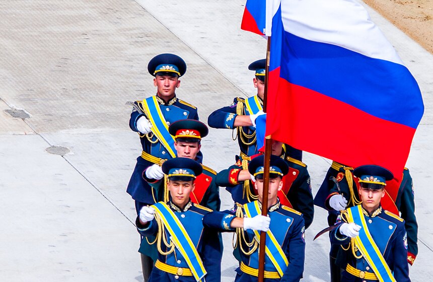 Показательные выступления военных летчиков на полигоне Дубровичи 3 фото