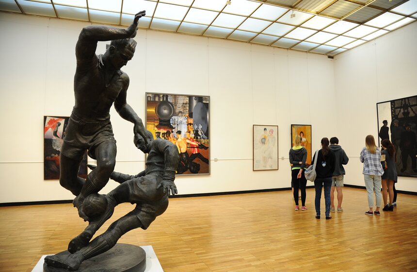 Посетителям Третьяковки рассказали о спорте в искусстве ХХ века 2 фото