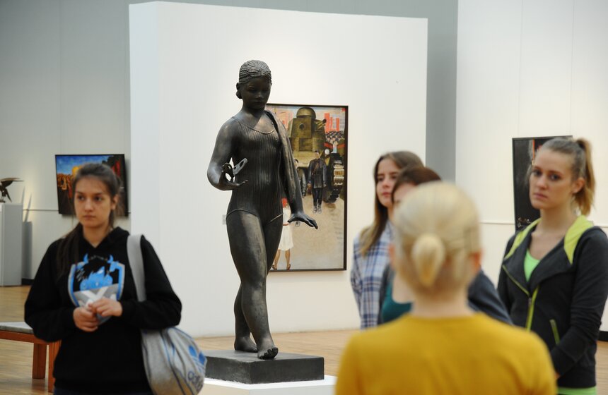 Посетителям Третьяковки рассказали о спорте в искусстве ХХ века 6 фото