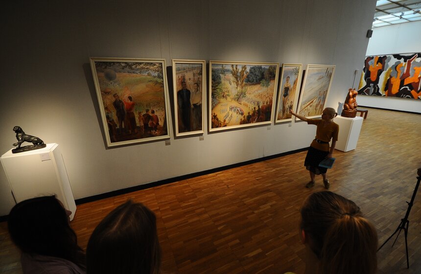 Посетителям Третьяковки рассказали о спорте в искусстве ХХ века 7 фото