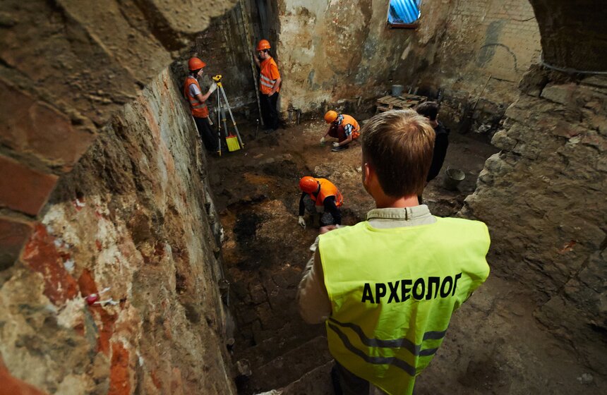 Археологи представили результаты раскопок в храме Ильи Пророка 10 фото