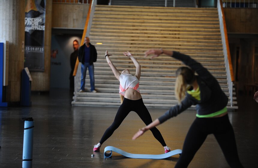 Посетителям Третьяковки рассказали о спорте в искусстве ХХ века 12 фото