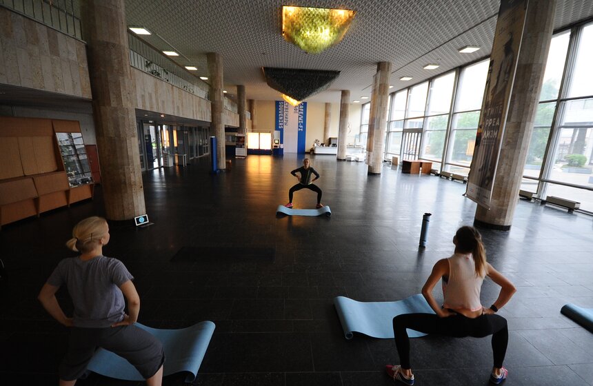 Посетителям Третьяковки рассказали о спорте в искусстве ХХ века 13 фото