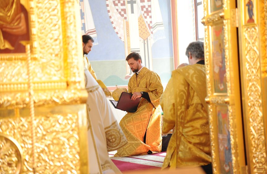 Патриарх Кирилл освятил возрожденный Князь-Владимирский храм 20 фото