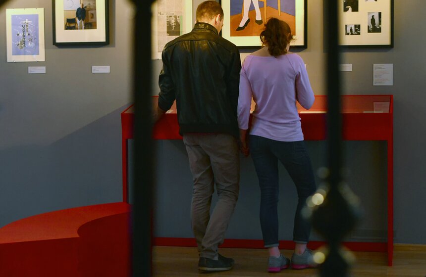 Стихи Пастернака, Маяковского и Цветаевой объединила выставка 10 фото