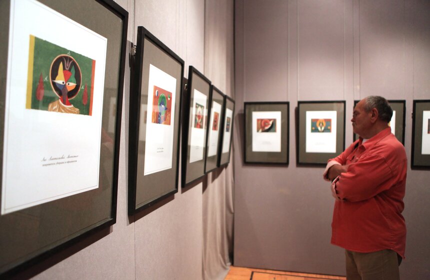 Лисы и праздники: в музее Востока открылась выставка Пивоварова 3 фото