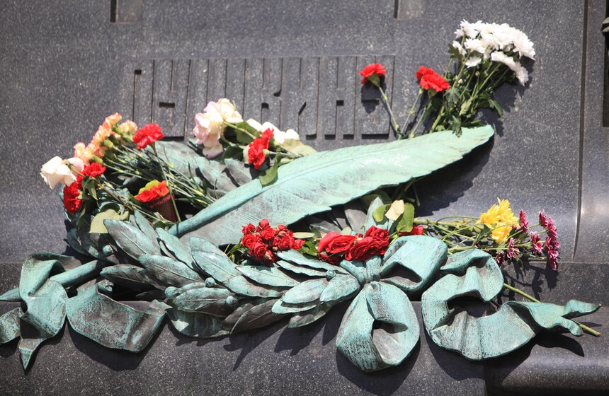 В Москве отметили день рождения Пушкина 26 фото