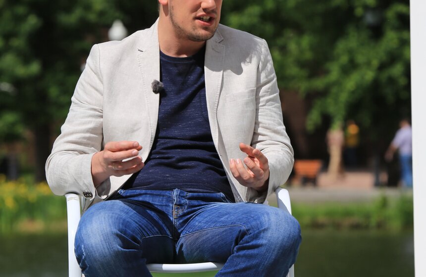 "Лето в парке": музыканты и актеры в гостях у "Москвы 24" 6 фото