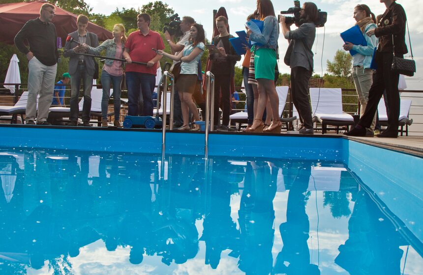 На ВДНХ готовят к открытию пляжную зону 15 фото