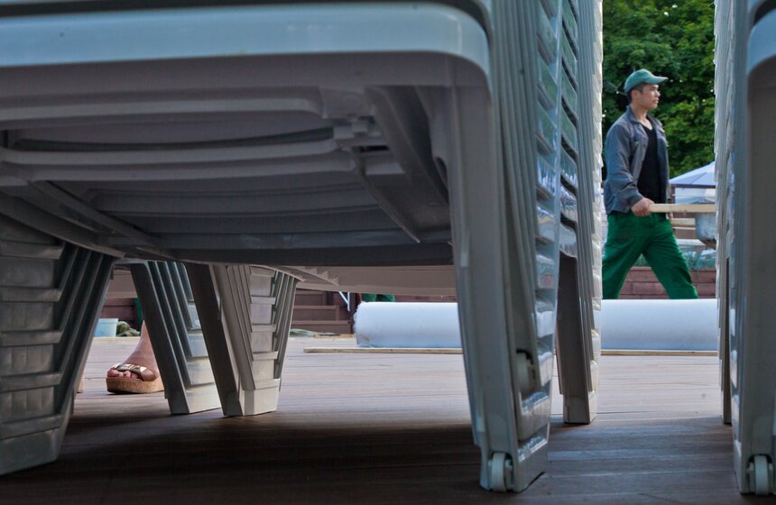 На ВДНХ готовят к открытию пляжную зону 23 фото