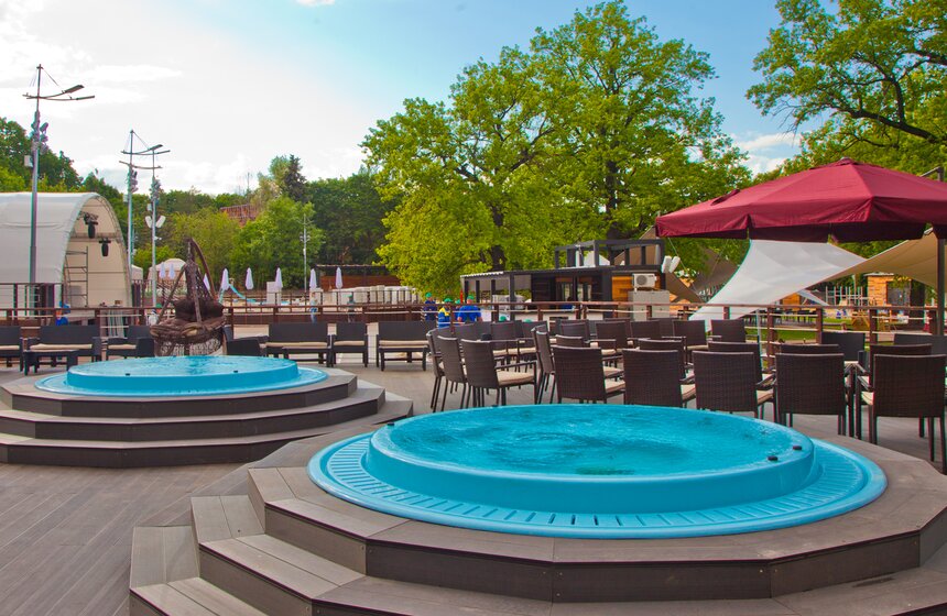 На ВДНХ готовят к открытию пляжную зону 3 фото