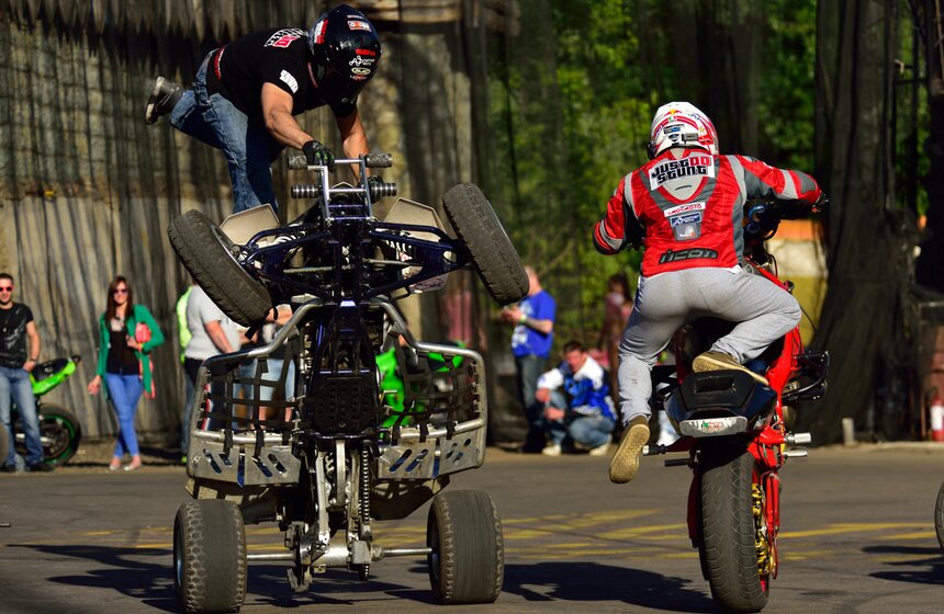 Шоу каскадеров Fire Angels Motors 10 фото