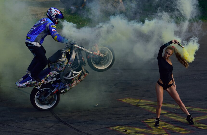 Шоу каскадеров Fire Angels Motors 12 фото