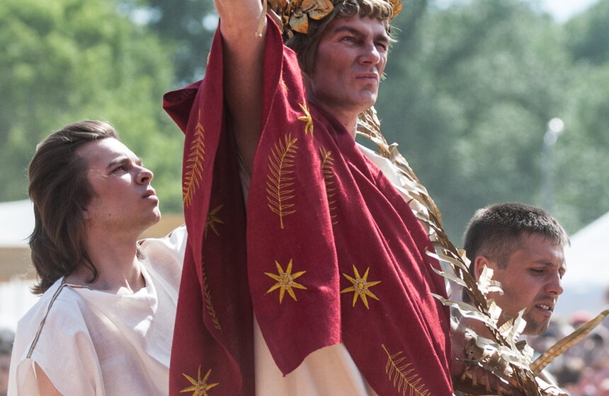 В "Коломенском" прошел исторический фестиваль "Времена и эпохи" 27 фото