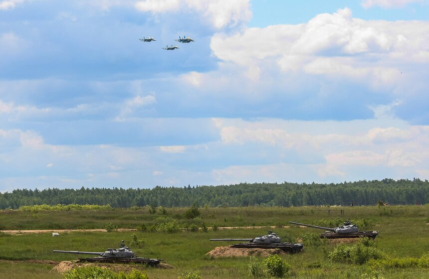 В подмосковном Алабине прошла подготовка к форуму "Армия-2015" 5 фото