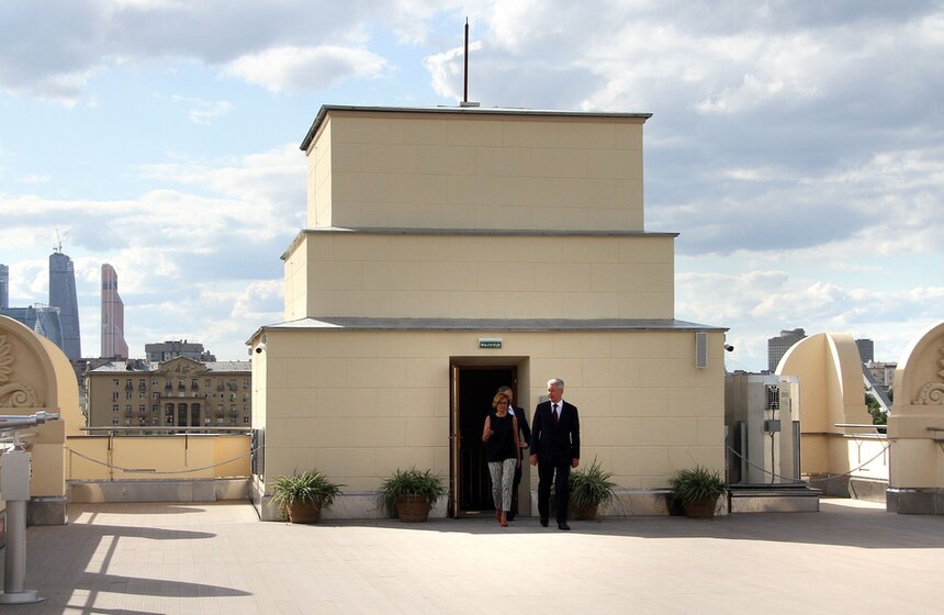 Сергей Собянин открыл обновленную входную группу парка Горько 17 фото