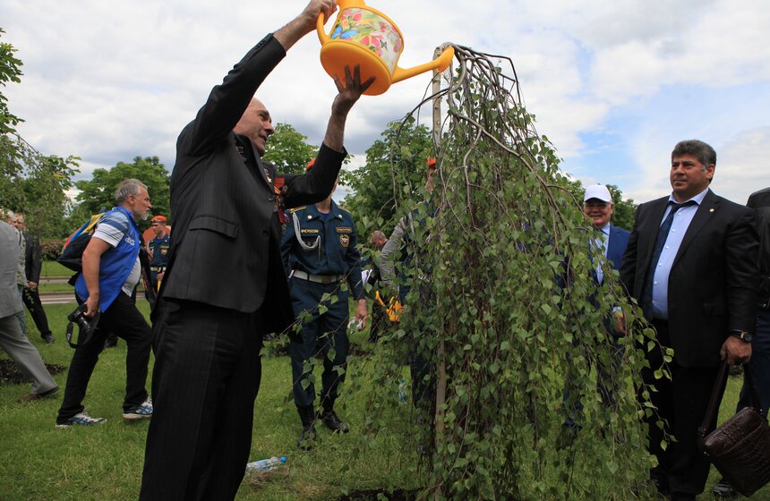 На Поклонной горе заложили березовую рощу Героев 22 фото