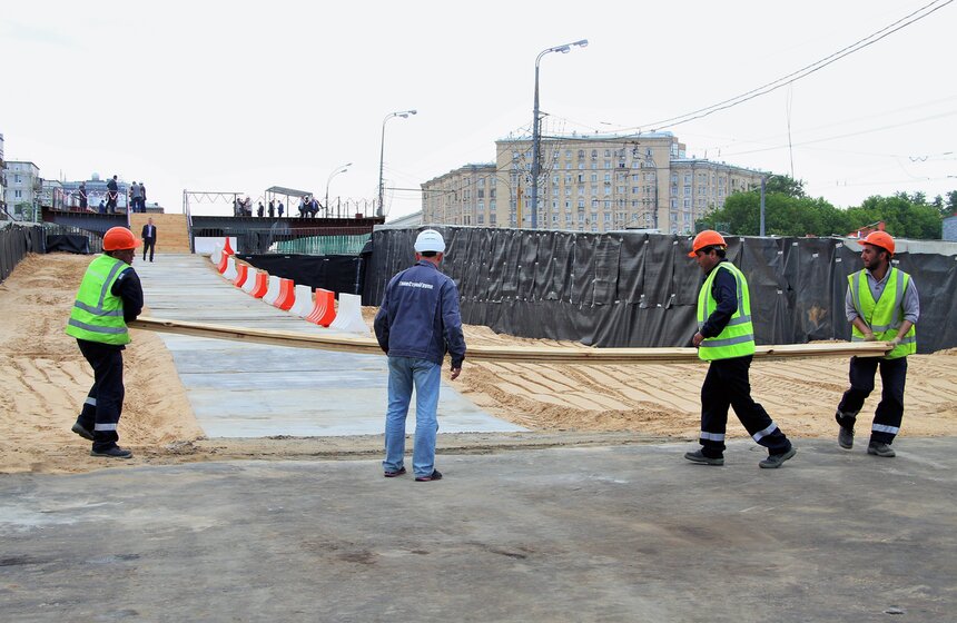 Как проходит реконструкция Волоколамского путепровода 1 фото