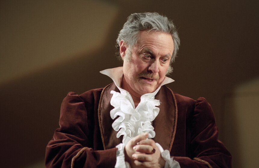 Юрий Соломин в роли Фамусова, 2000 год. Фото: ТАСС/ Валентин Кузьмин