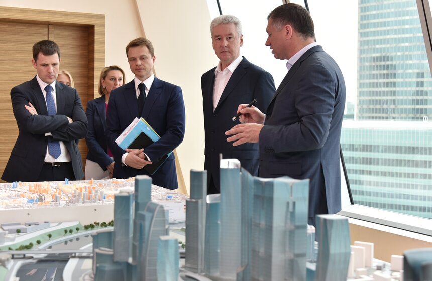 Сергей Собянин проинспектировал строительство "Москвы-Сити" 24 фото