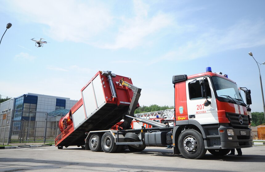 МЧС представило новейшую технику для борьбы с огнем 20 фото