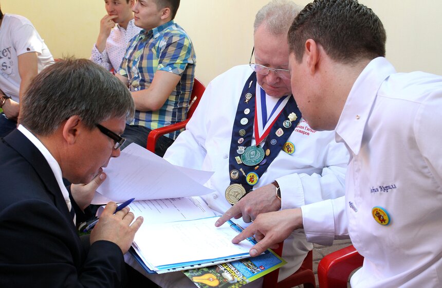В Музее кулинарного искусства выбрали лучших поваров столицы 21 фото