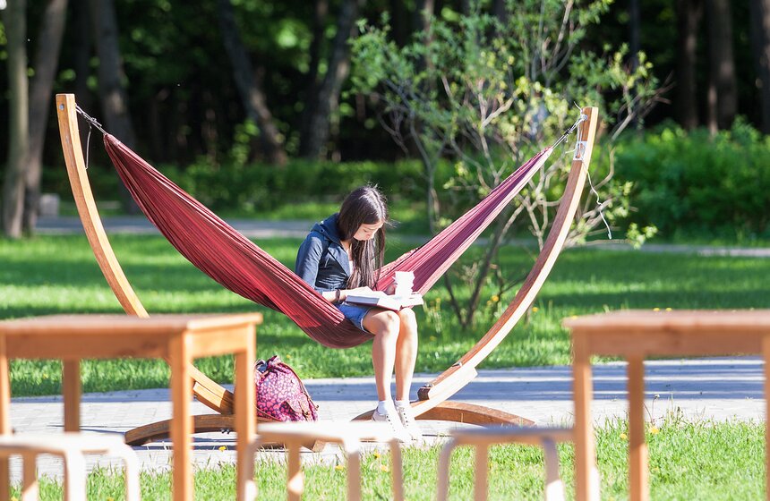"Цветущий парк": фотопрогулка по Измайловскому парку 19 фото