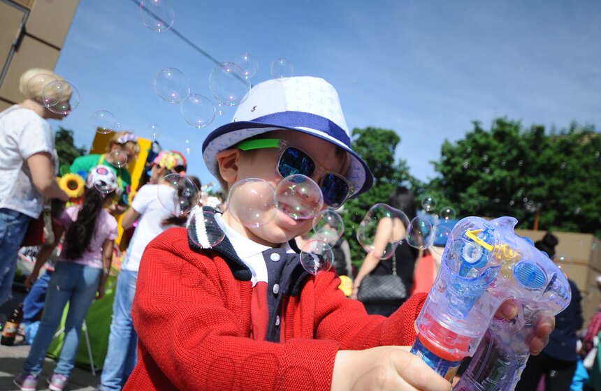 Цветы жизни: детский праздник на Цветном бульваре 17 фото