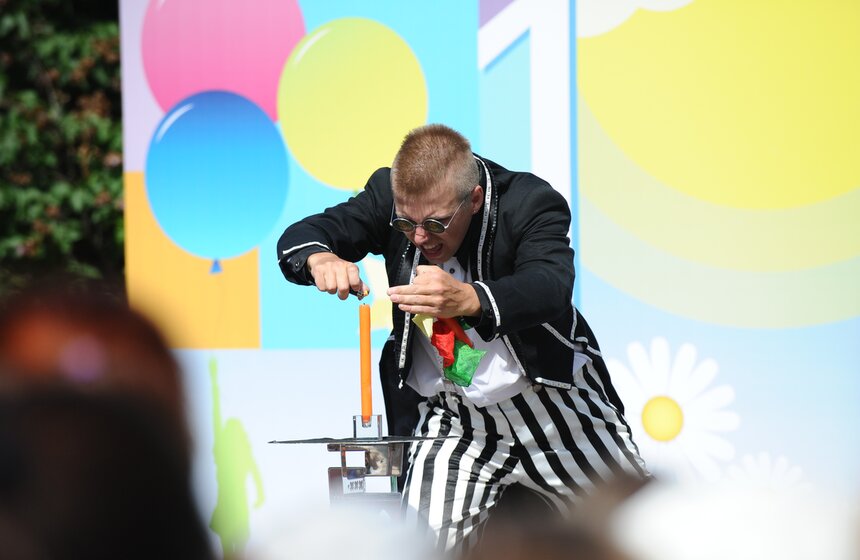 Цветы жизни: детский праздник на Цветном бульваре 16 фото