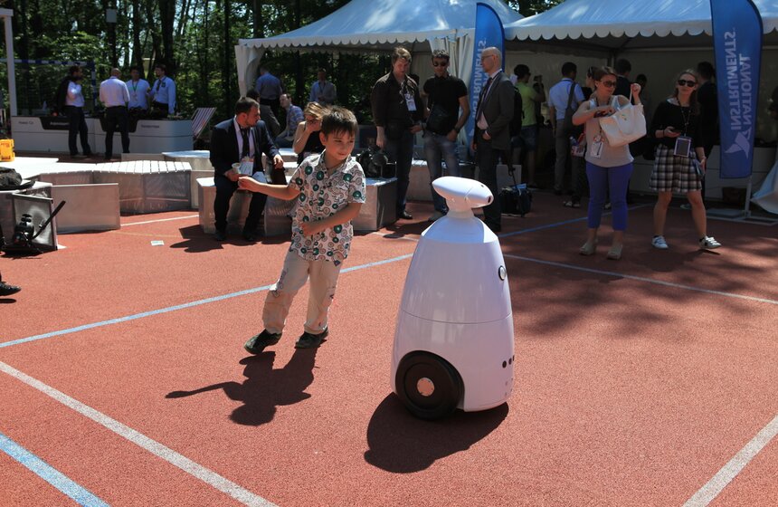 Сергей Собянин посетил инновационный центр "Сколково" 15 фото