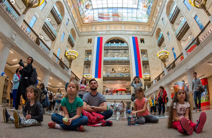 В Центральном детском магазине прошла акция "Читай! Меняйся!" 18 фото