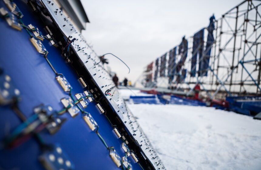 Демонтаж рекламы с крыши Российской государственной библиотеки 7 фото