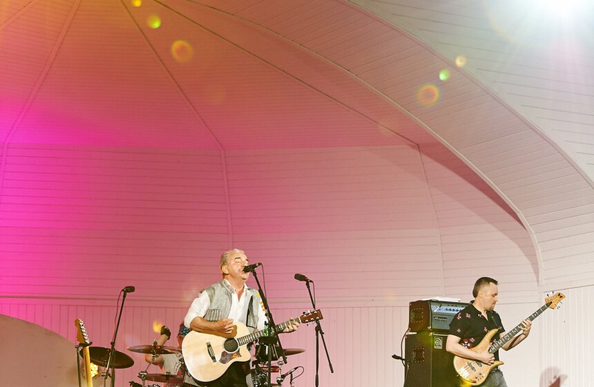 Группа "Чайф" выступила в саду "Эрмитаж" 19 фото