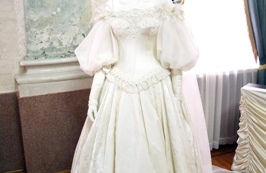 Выставка свадебных платьев Вячеслава Зайцева в усадьбе Люблино 3 фото