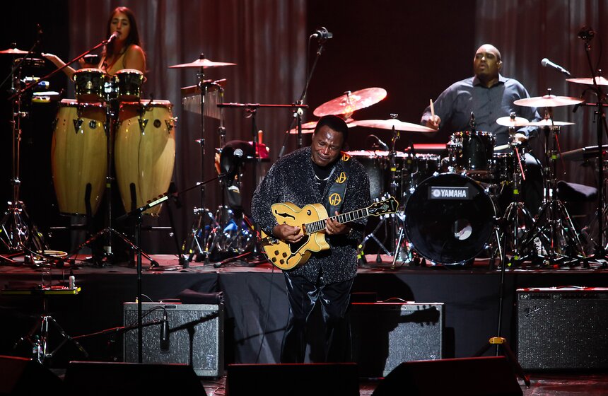 Концерт George Benson в "Крокус Сити Холле" 5 фото