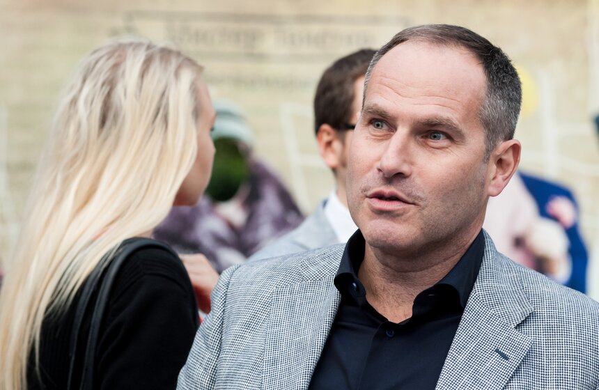 В МУЗЕОНе представили первый в России памятник Маршаку 3 фото