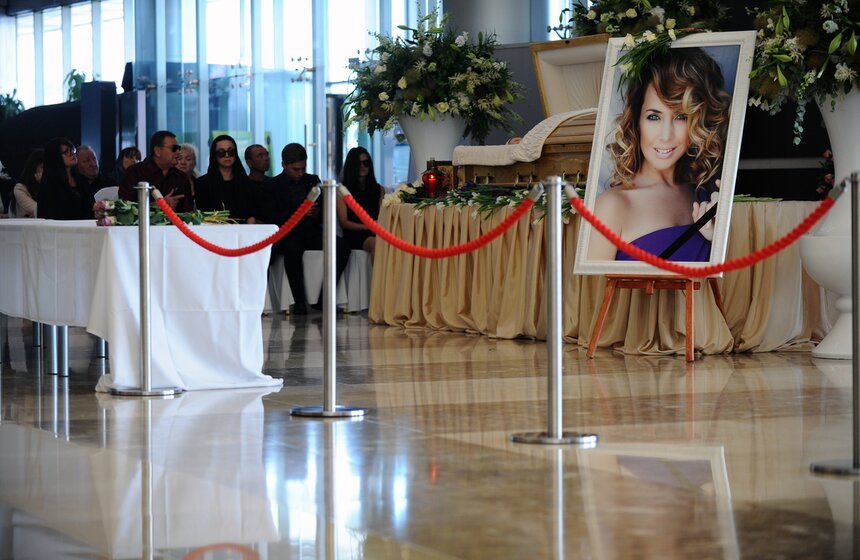 В Москве прощаются с Жанной Фриске 10 фото