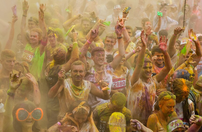 В Москве состоялся "Красочный забег" 32 фото