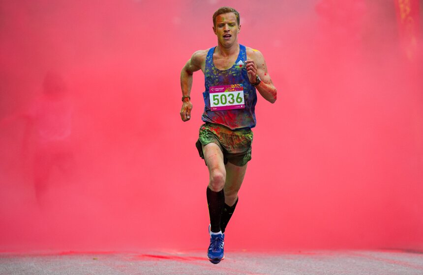 В Москве состоялся "Красочный забег" 6 фото