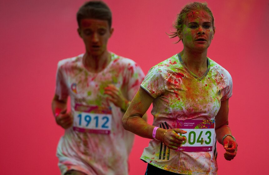 В Москве состоялся "Красочный забег" 8 фото