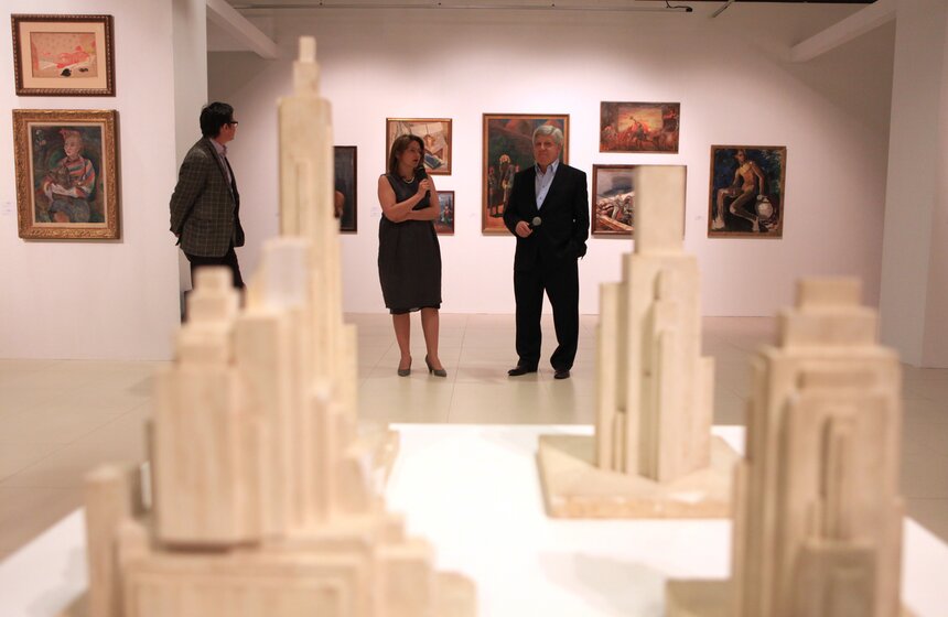 Выставка "Русский авангард" в МВЦ "Рабочий и Колхозница" 13 фото