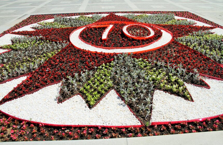 Завершены работы по благоустройству Калужской площади 2 фото