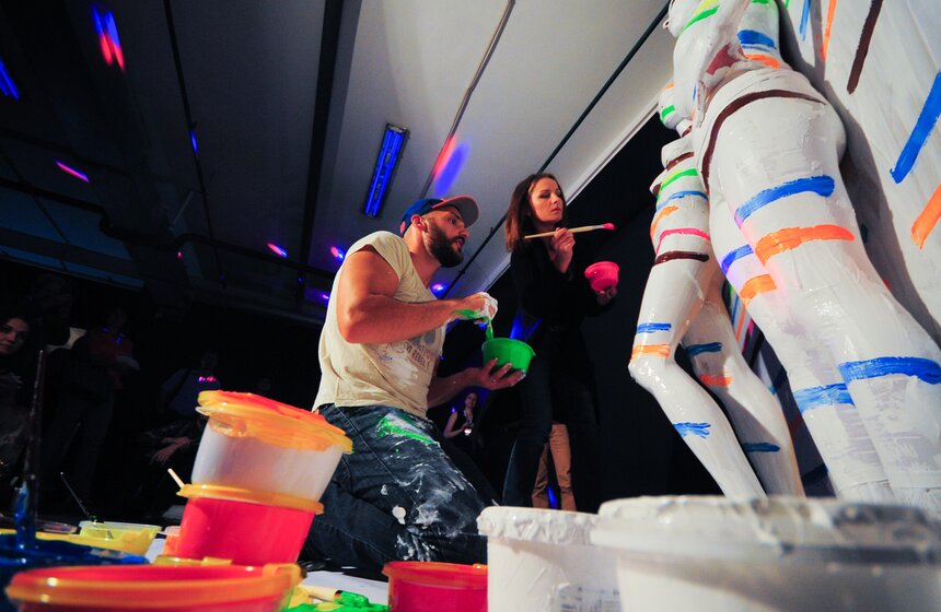 Выставка "Карандаш против камеры" в Московском планетарии 31 фото