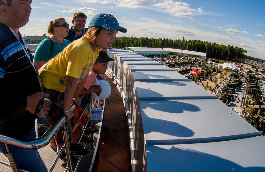 Военный форум "Армия-2015": от экипировки до новых боевых машин 3 фото