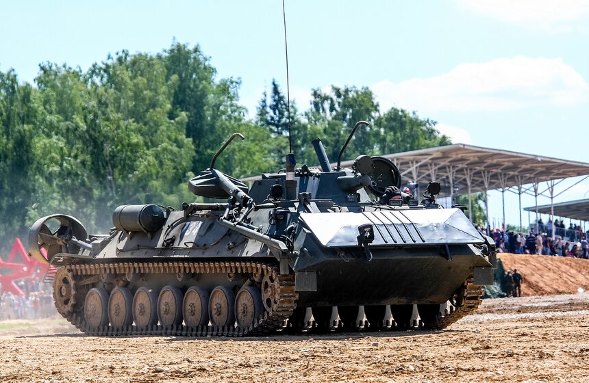 Военный форум "Армия-2015": от экипировки до новых боевых машин 18 фото