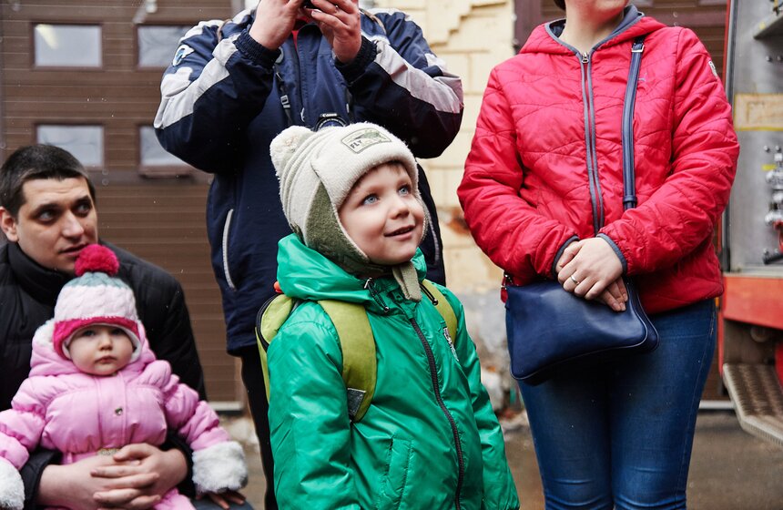 Спасенная семья объявила благодарность пожарникам 7 фото